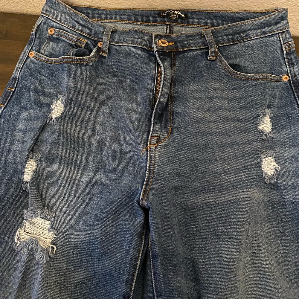 Fashion Nova Mom jeans